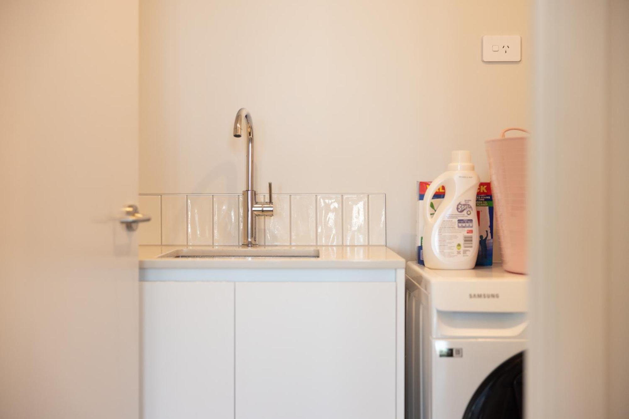 Luxury 2 Bedroom Cbd Apartment With Free Parking Christchurch Dış mekan fotoğraf