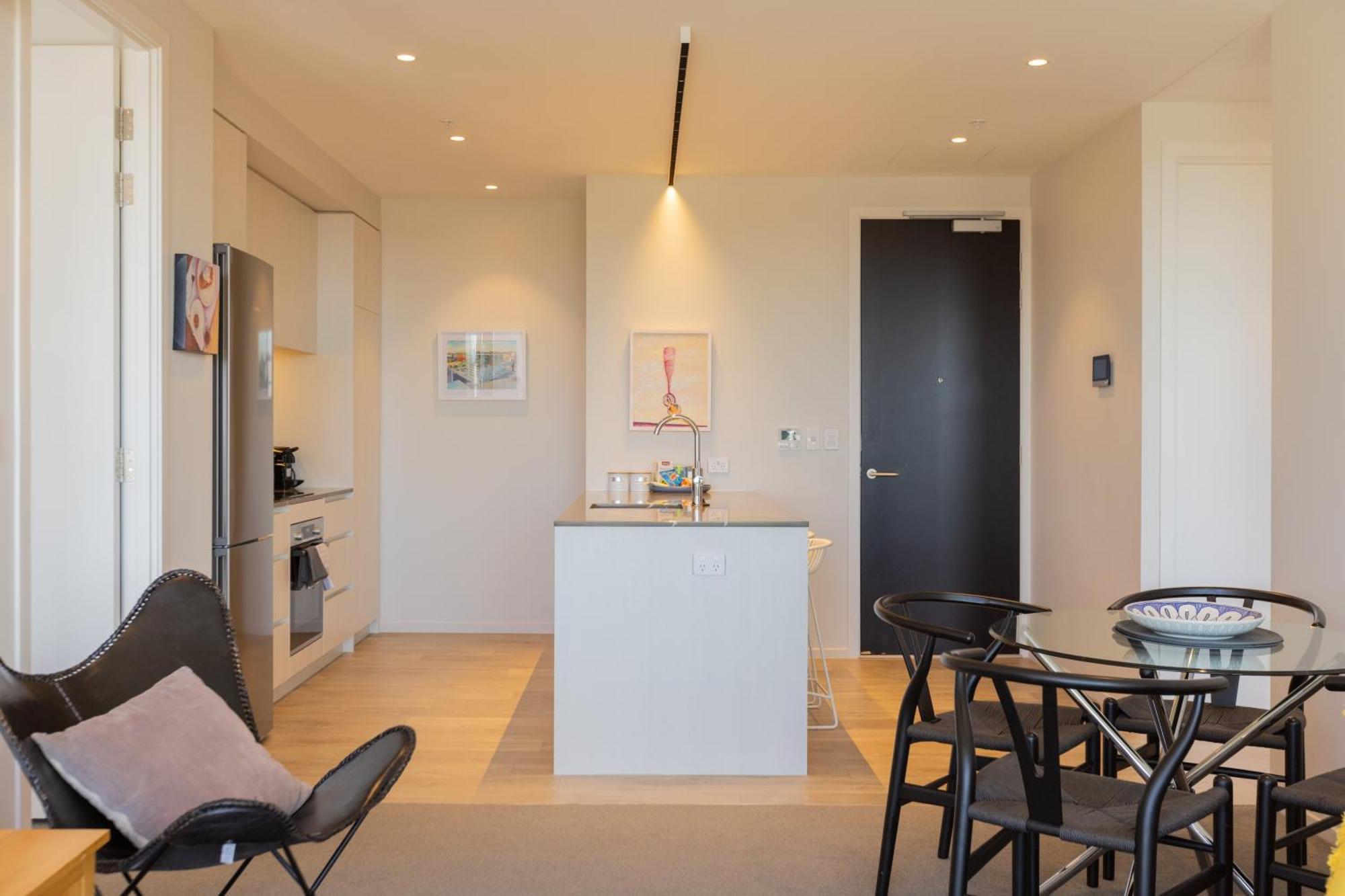 Luxury 2 Bedroom Cbd Apartment With Free Parking Christchurch Dış mekan fotoğraf