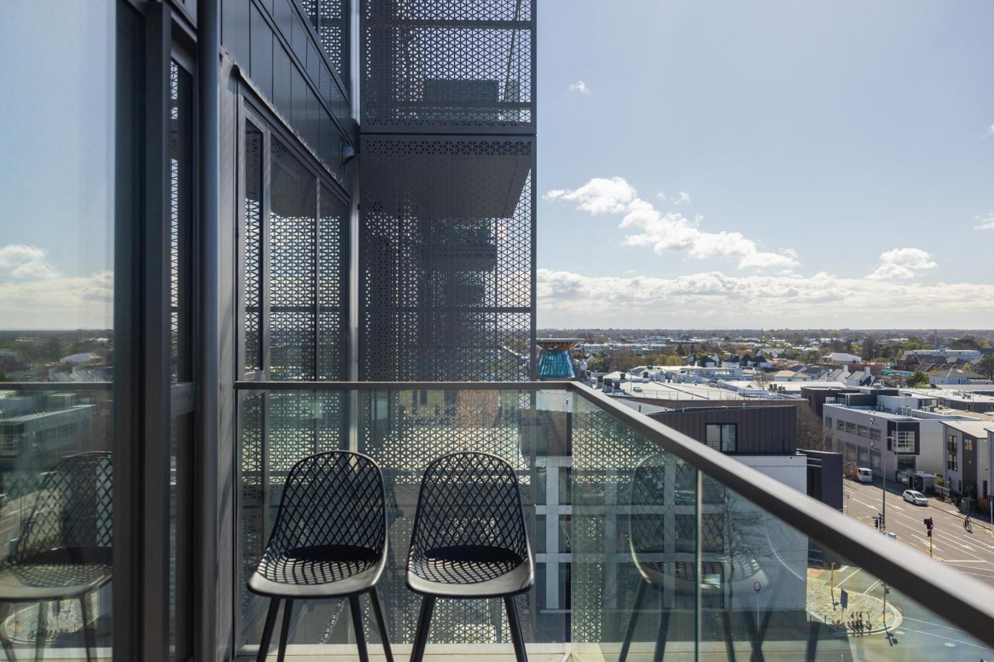Luxury 2 Bedroom Cbd Apartment With Free Parking Christchurch Dış mekan fotoğraf